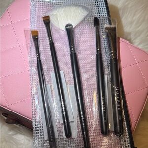 Morphe Black Handle Makeup Brush Set with Pink Case